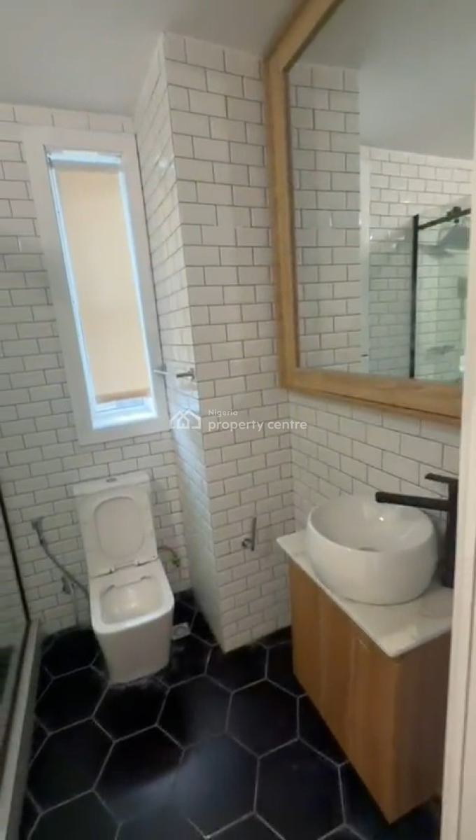 Well Finished, Fully Furnished & Fitted 1 Bedroom ( Mini Flat), on Admiralty Way, Lekki Phase 1, Lekki, Lagos, House for Sale