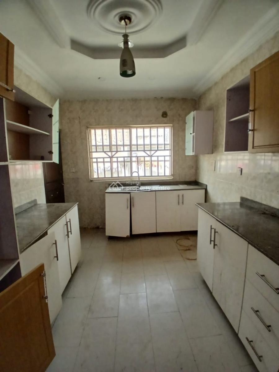 2bedrooms Flat Apartment, in an Estate Off Badore Road, Badore, Ajah, Lagos, House for Rent