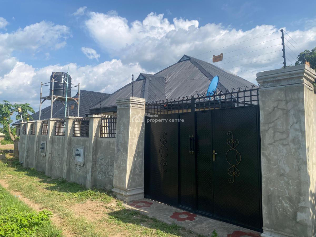 Well Built 3 Bedroom Bungalow with Interiors, Erunmu, Lalupon, Egbeda, Oyo, Detached Bungalow for Sale