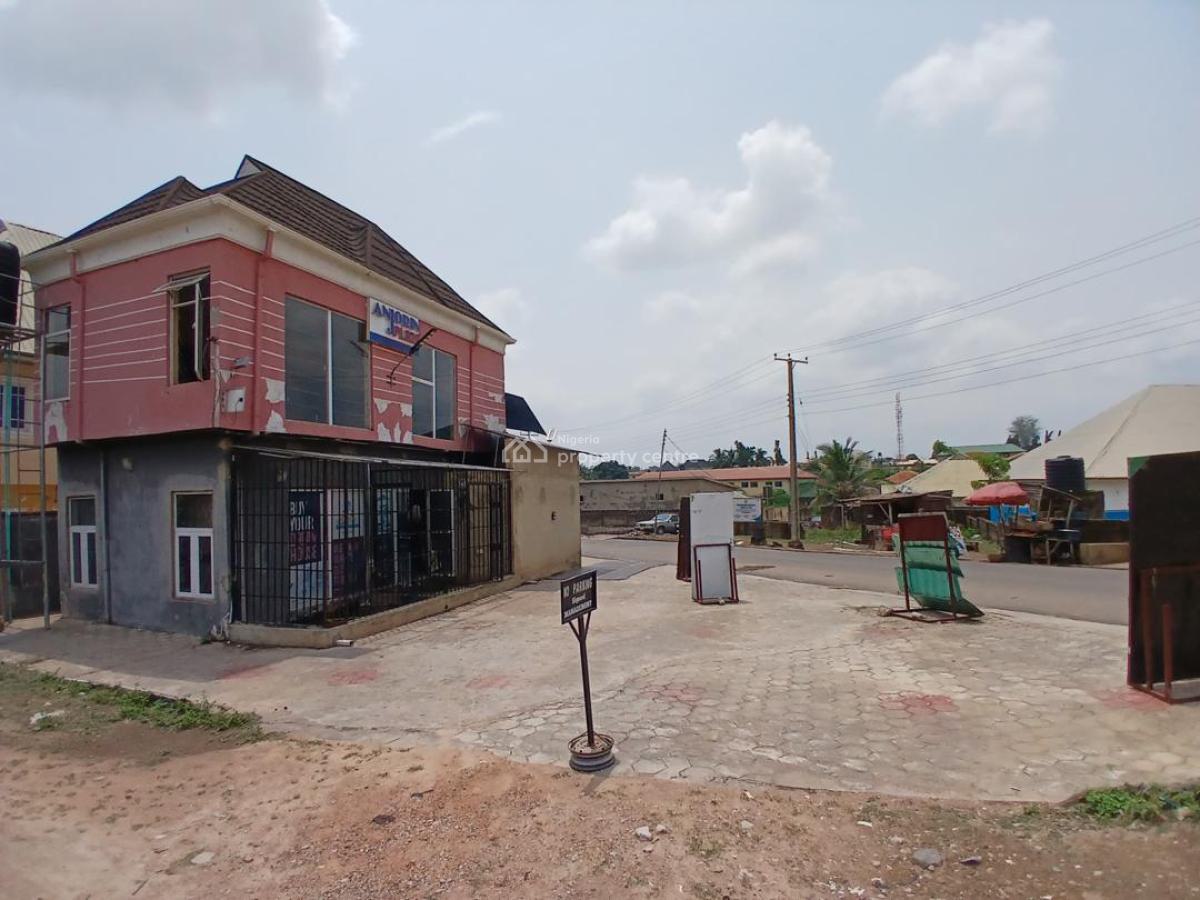 Office Complex, Along Adetokun Road, Ologuneru, Ibadan, Oyo, Plaza / Complex / Mall for Sale