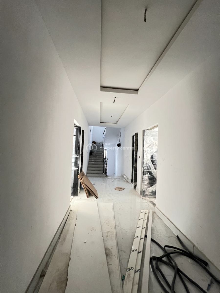 Luxury 2 Bedroom Service Apartment, Lekki Phase 1, Lekki, Lagos, Flat / Apartment for Sale