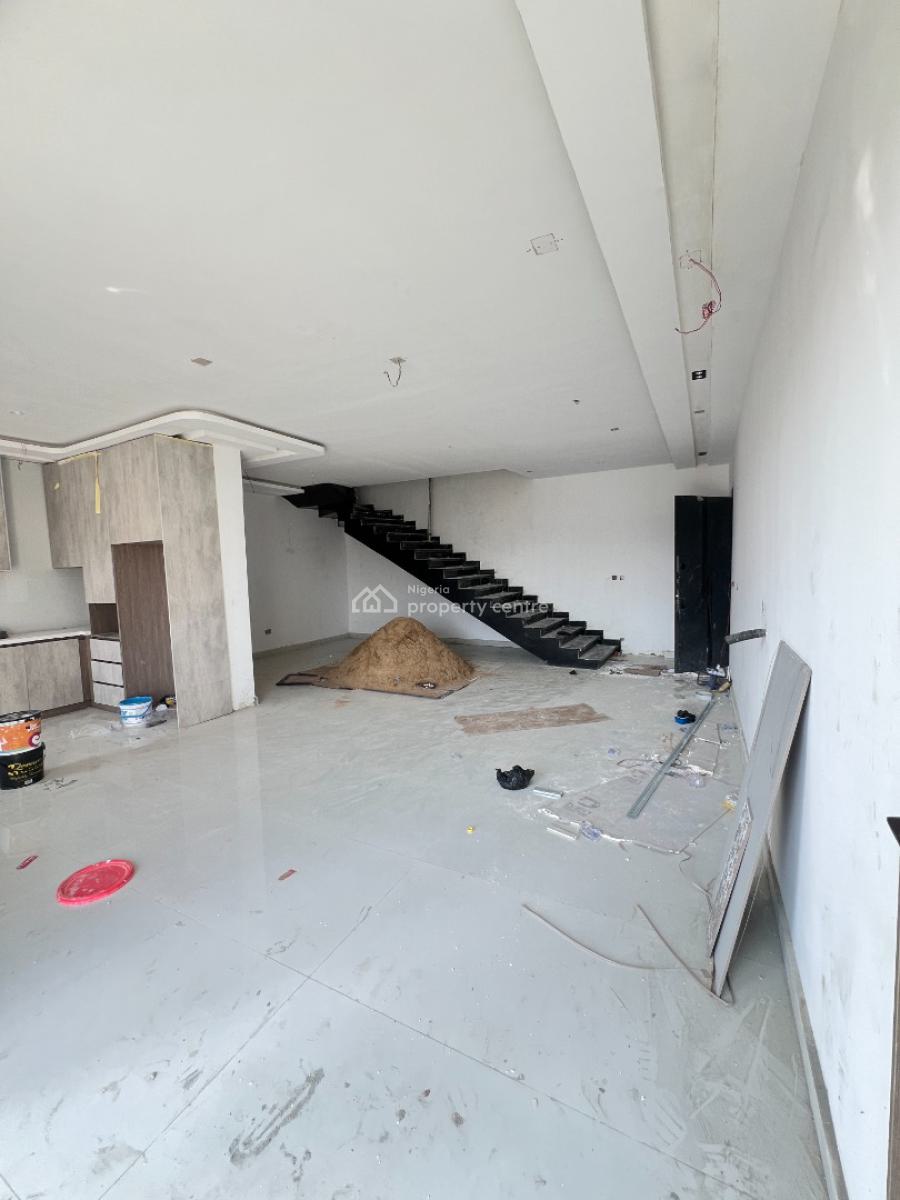 Luxury 3 Bedroom Service Apartment, Lekki Phase 1, Lekki, Lagos, Flat / Apartment for Sale