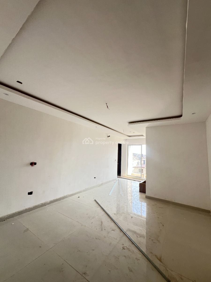 Luxury 3 Bedroom Service Apartment, Lekki Phase 1, Lekki, Lagos, Flat / Apartment for Sale