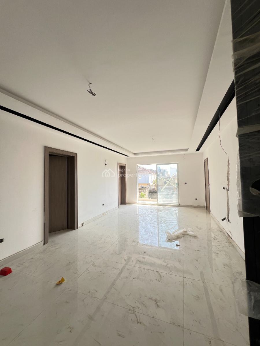 Luxury 3 Bedroom Service Apartment, Lekki Phase 1, Lekki, Lagos, Flat / Apartment for Sale