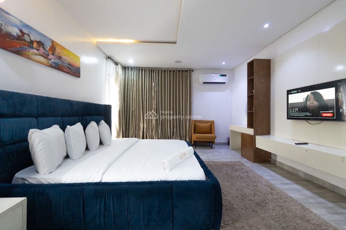 Sophisticated 3 Bedroom with Modern Features, Lekki Phase 1, Lekki, Lagos, Flat / Apartment Short Let