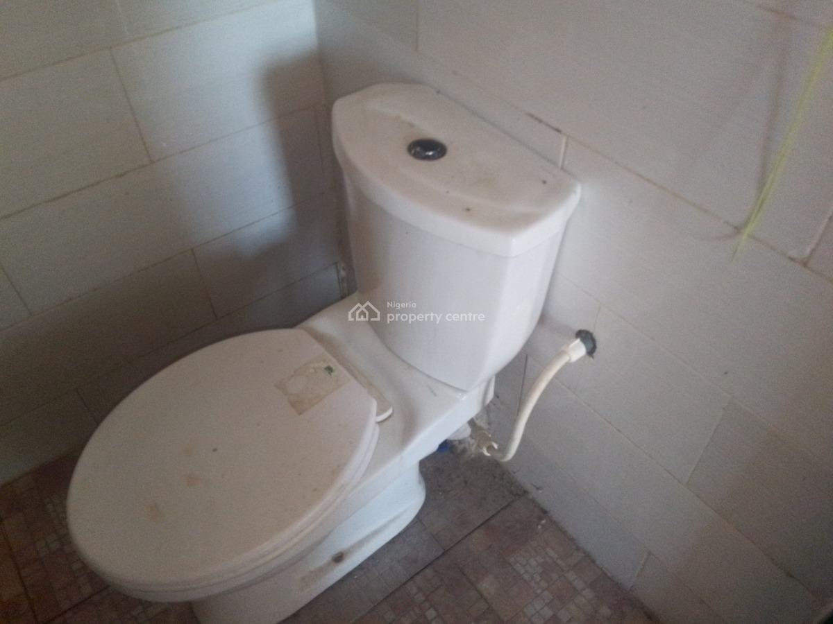 Spacious Luxury 2 Bedroom Flat with Excellent Features, Catholic Mission Rd, Ogombo, Ajah, Lagos, Flat / Apartment for Rent