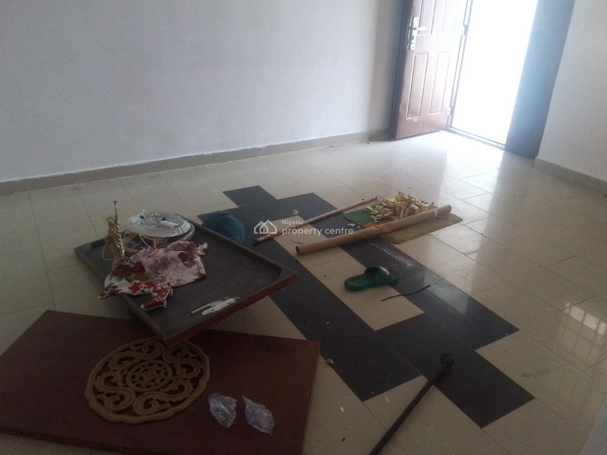 Spacious Luxury 2 Bedroom Flat with Excellent Features, Catholic Mission Rd, Ogombo, Ajah, Lagos, Flat / Apartment for Rent