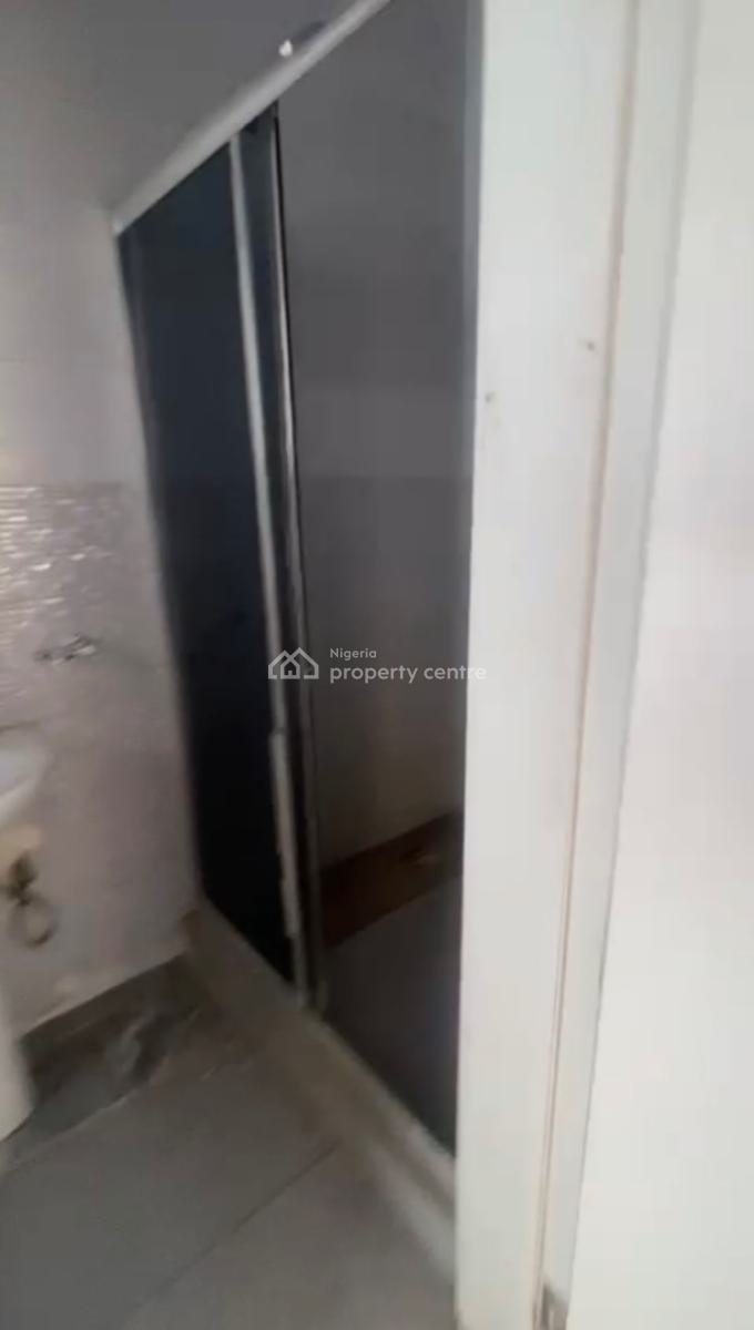 Massive Room in a Duplex, Chevy View, Lekki, Lagos, Self Contain (single Rooms) for Rent