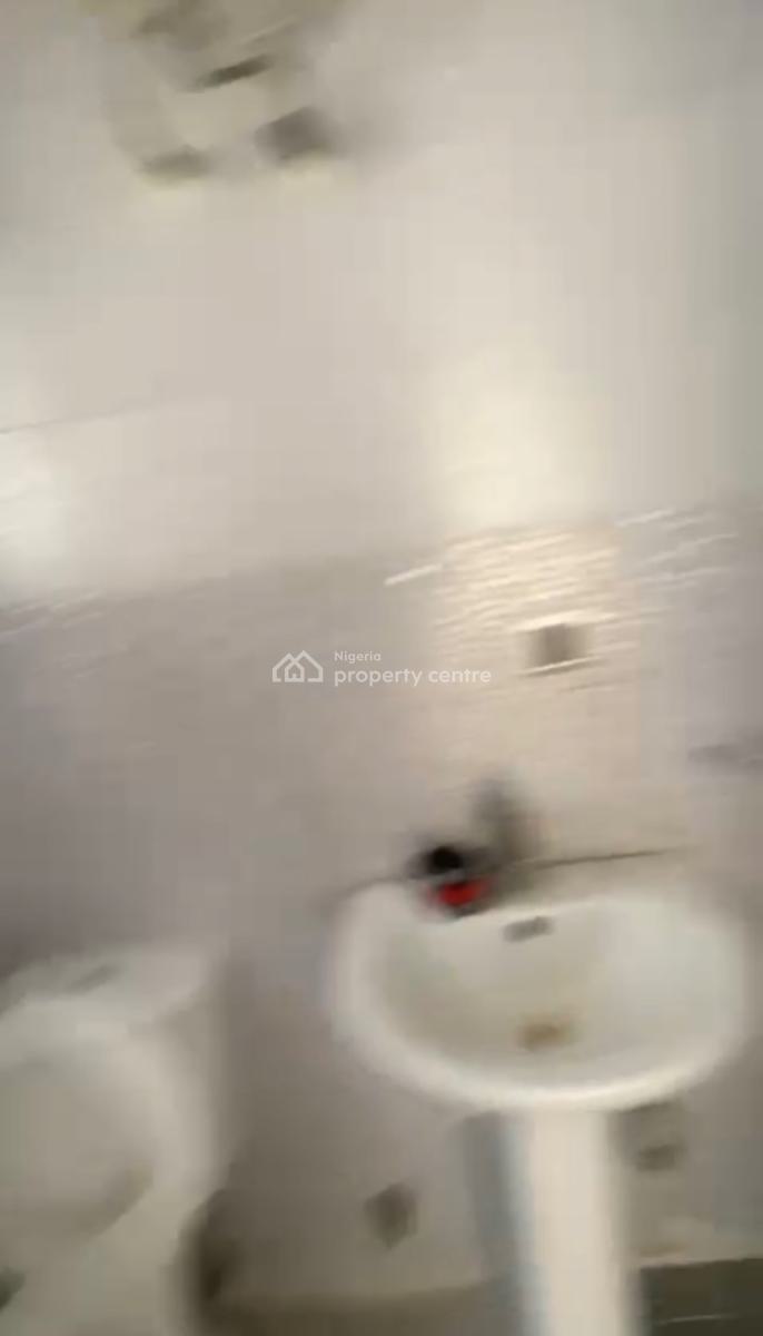 Massive Room in a Duplex, Chevy View, Lekki, Lagos, Self Contain (single Rooms) for Rent