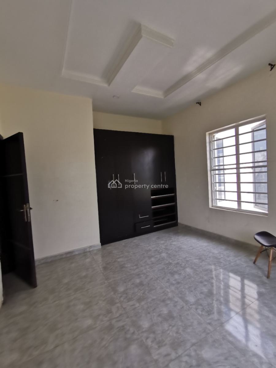 Spacious Semi Master Bedroom with Shared Kitchen, Lekki County Homes, Ikota, Lekki, Lagos, Flat / Apartment for Rent