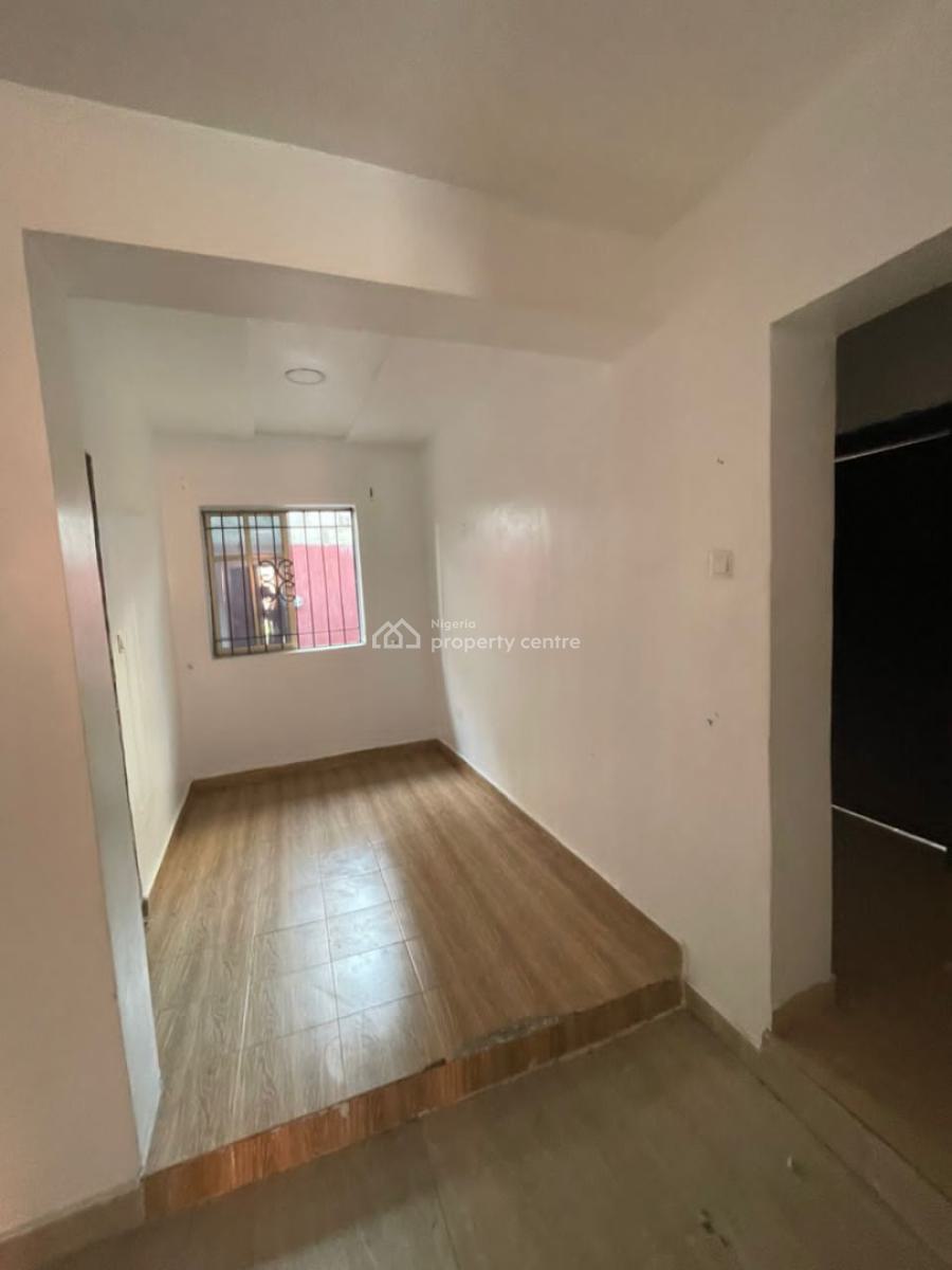 a Well Maintained Neatly Used Nice 2 Bedroom Flat in a Serene Secured, Ikate, Lekki, Lagos, House for Rent