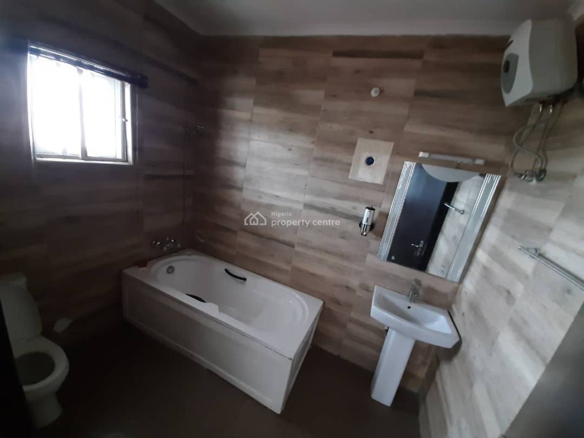 3 Bedroom En-suite Terraced Duplex with Fitted Kitchen Cabinets/pantry, Lekki Phase 1, Lekki, Lagos, Terraced Duplex for Rent