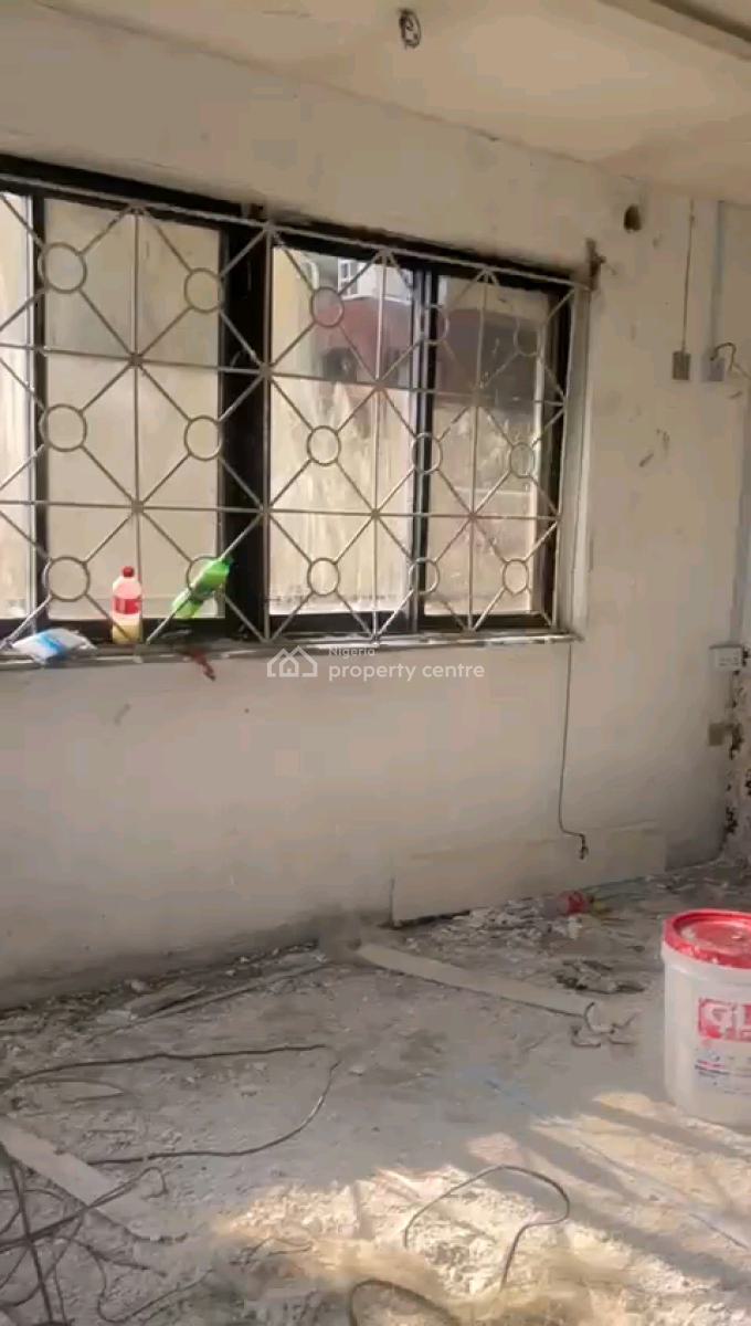 Newly Renovated Shop, Onipanu, Shomolu, Lagos, Shop for Rent