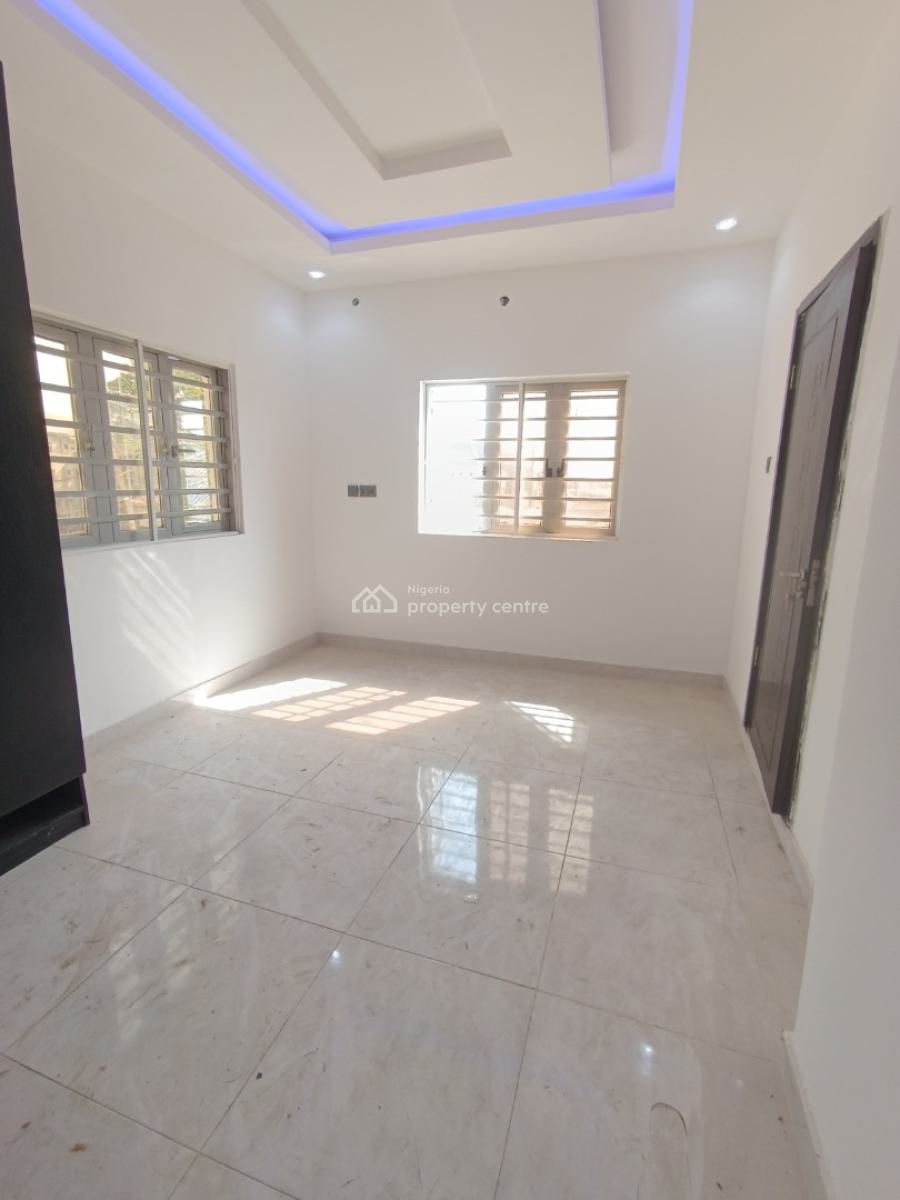 4 Bedroom Detached House (self Compound), Ogidan, Sangotedo, Ajah, Lagos, Semi-detached Duplex for Rent