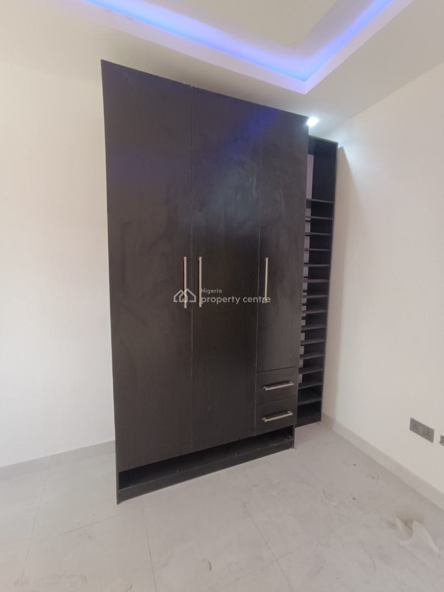 4 Bedroom Detached House (self Compound), Ogidan, Sangotedo, Ajah, Lagos, Semi-detached Duplex for Rent