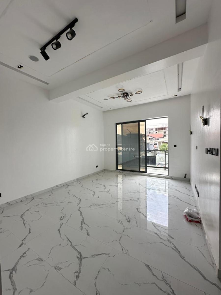 Stunning 3 Bedroom Apartment, Lekki Phase 1, Lekki, Lagos, Flat / Apartment for Sale