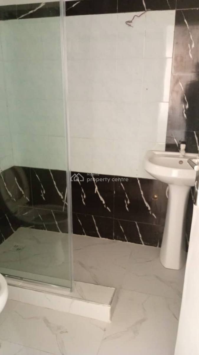 2 Bedroom Bungalow for Office Use, Lekki Phase 1, Lekki, Lagos, Office Space for Rent