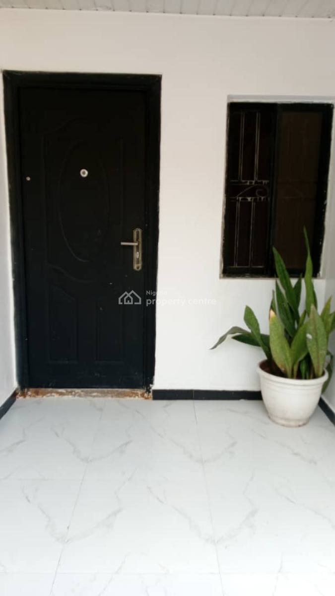 2 Bedroom Bungalow for Office Use, Lekki Phase 1, Lekki, Lagos, Office Space for Rent