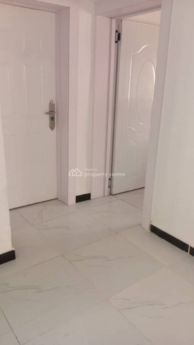 2 Bedroom Bungalow for Office Use, Lekki Phase 1, Lekki, Lagos, Office Space for Rent