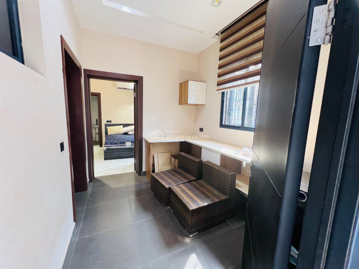 1 Bedroom Bq, Royal Gardens, Lekki, Lagos, Mini Flat (room and Parlour) for Rent