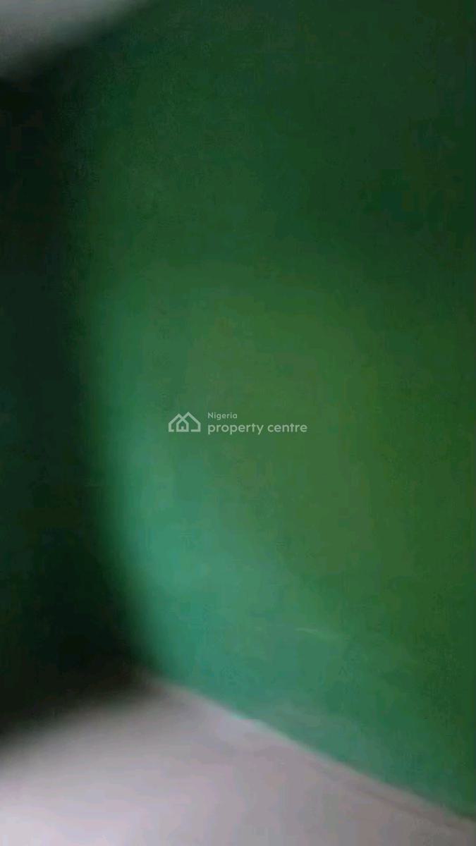 a Decent 2-bedroom with 2toilet and 2bt, Ogudu, Lagos, Flat / Apartment for Rent