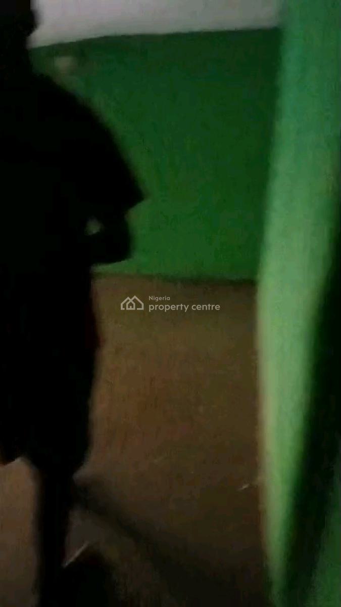 a Decent 2-bedroom with 2toilet and 2bt, Ogudu, Lagos, Flat / Apartment for Rent