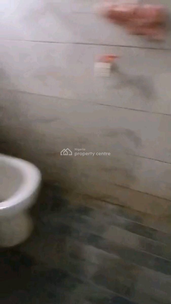 a Decent 2-bedroom with 2toilet and 2bt, Ogudu, Lagos, Flat / Apartment for Rent