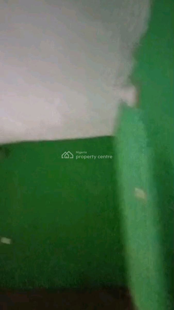 a Decent 2-bedroom with 2toilet and 2bt, Ogudu, Lagos, Flat / Apartment for Rent