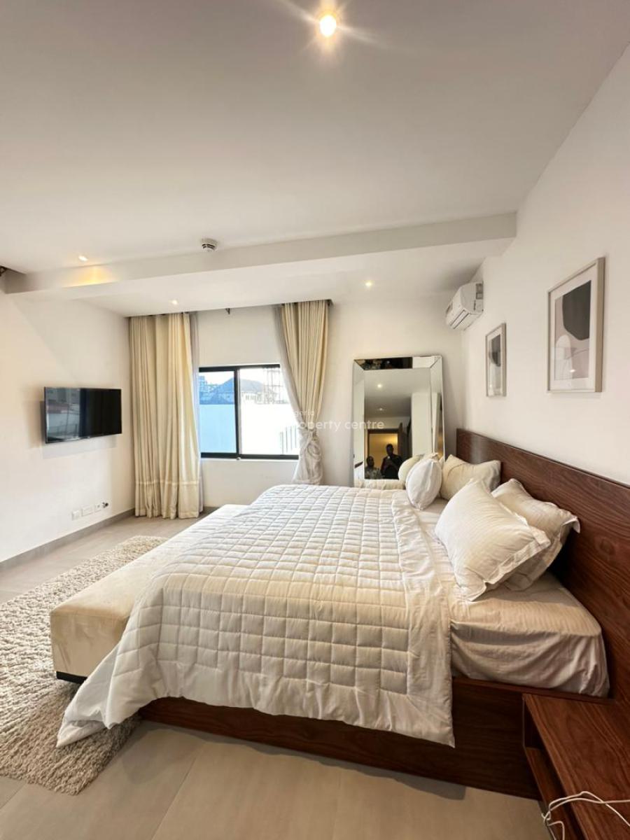 3 Bedroom Apartment with Swimming Pool, Gym, Elevator, Lekki Phase 1, Lekki, Lagos, Flat / Apartment for Sale