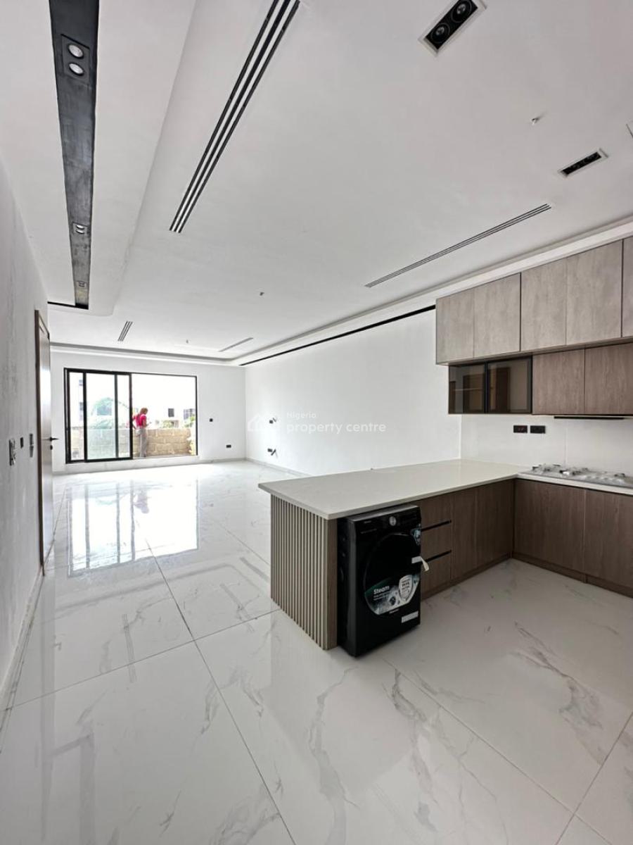 2 Bedroom Apartment, Lekki Phase 1, Lekki, Lagos, Flat / Apartment for Sale