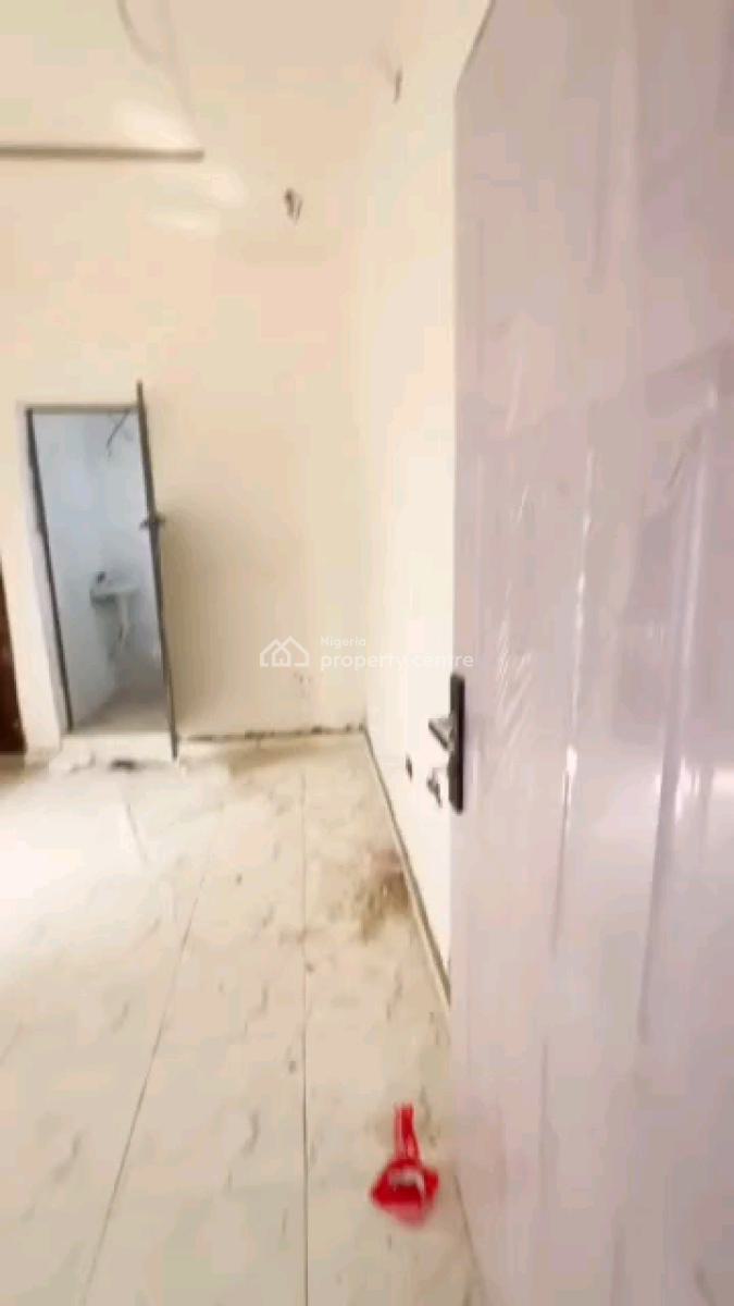 a Newly Built and Spacious 2bedroom Apartment, Off Pedro Road, Ladilak, Shomolu, Lagos, Flat / Apartment for Rent