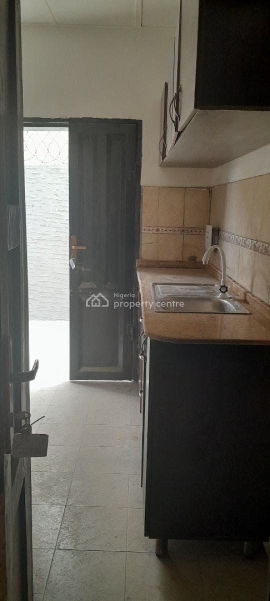 3 Bedroom Bungalow, Abraham Adesanya Estate, Lekki, Lagos, Detached Bungalow for Rent