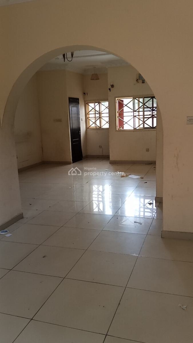 Neat 3 Bed Ensuite Just Vacated Chat for Video, Ogombo, Ajah, Lagos, Flat / Apartment for Rent