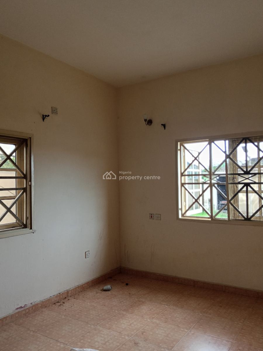 Neat 3 Bed Ensuite Just Vacated Chat for Video, Ogombo, Ajah, Lagos, Flat / Apartment for Rent