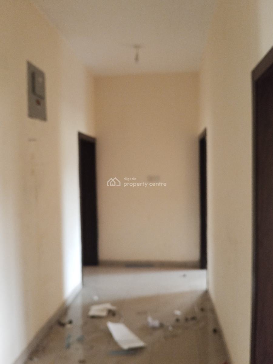 Neat 3 Bed Ensuite Just Vacated Chat for Video, Ogombo, Ajah, Lagos, Flat / Apartment for Rent