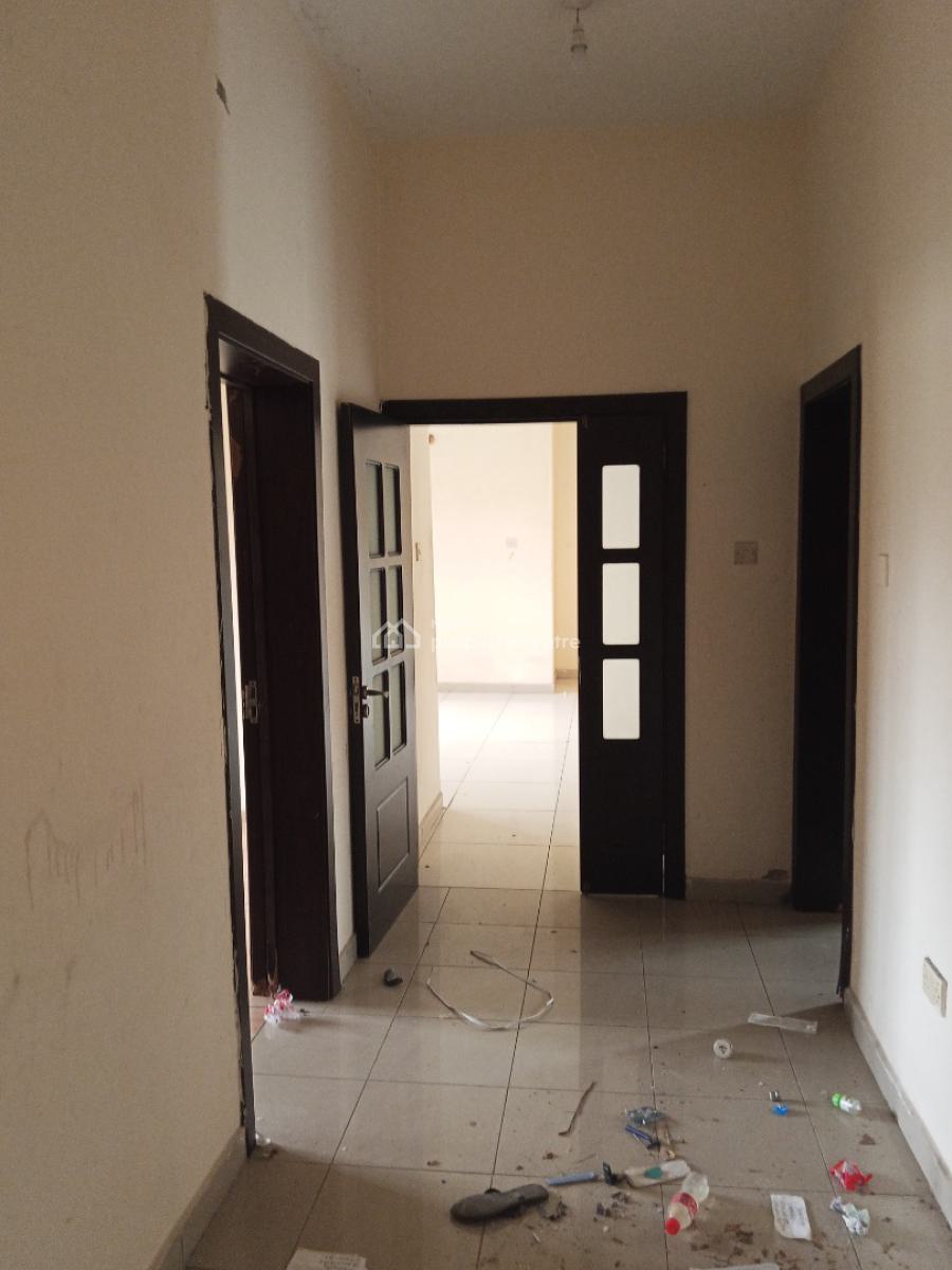 Neat 3 Bed Ensuite Just Vacated Chat for Video, Ogombo, Ajah, Lagos, Flat / Apartment for Rent