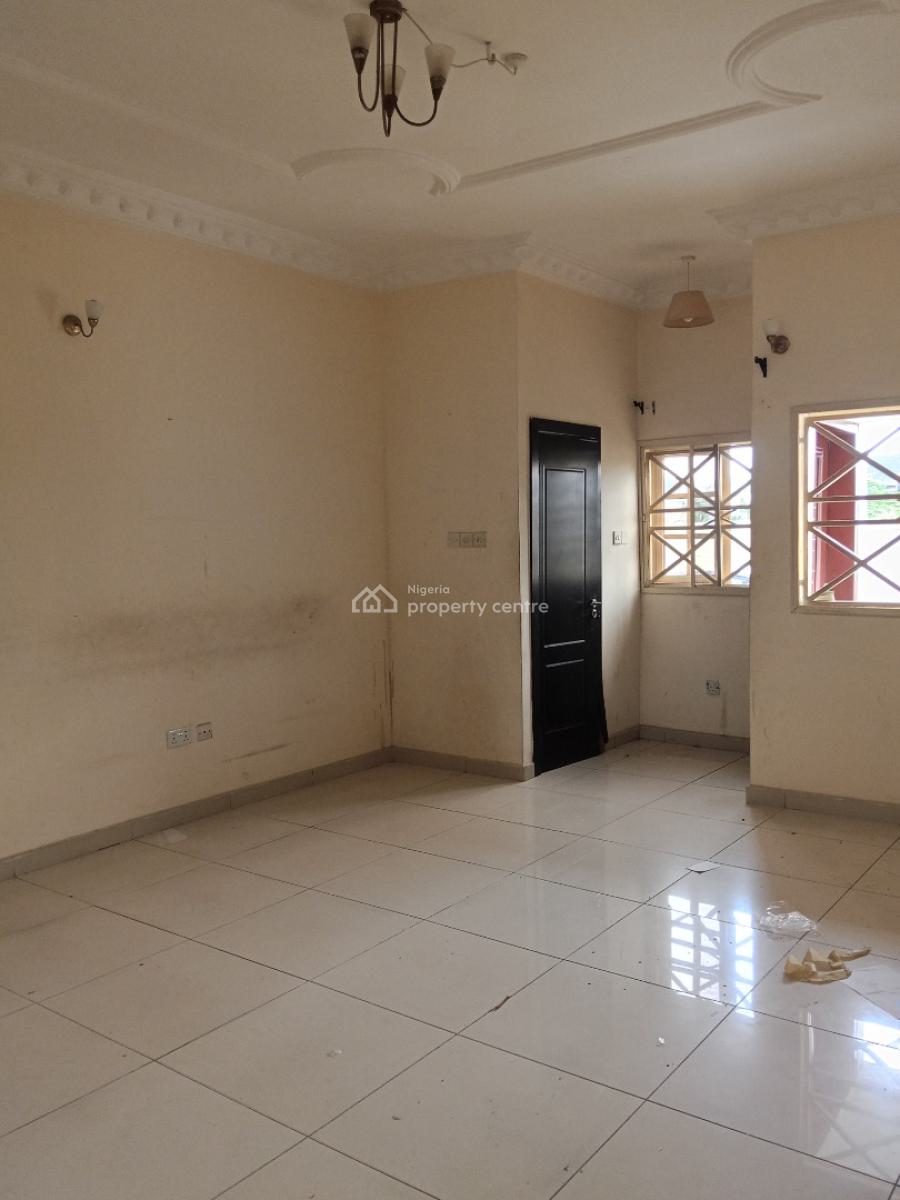 Neat 3 Bed Ensuite Just Vacated Chat for Video, Ogombo, Ajah, Lagos, Flat / Apartment for Rent