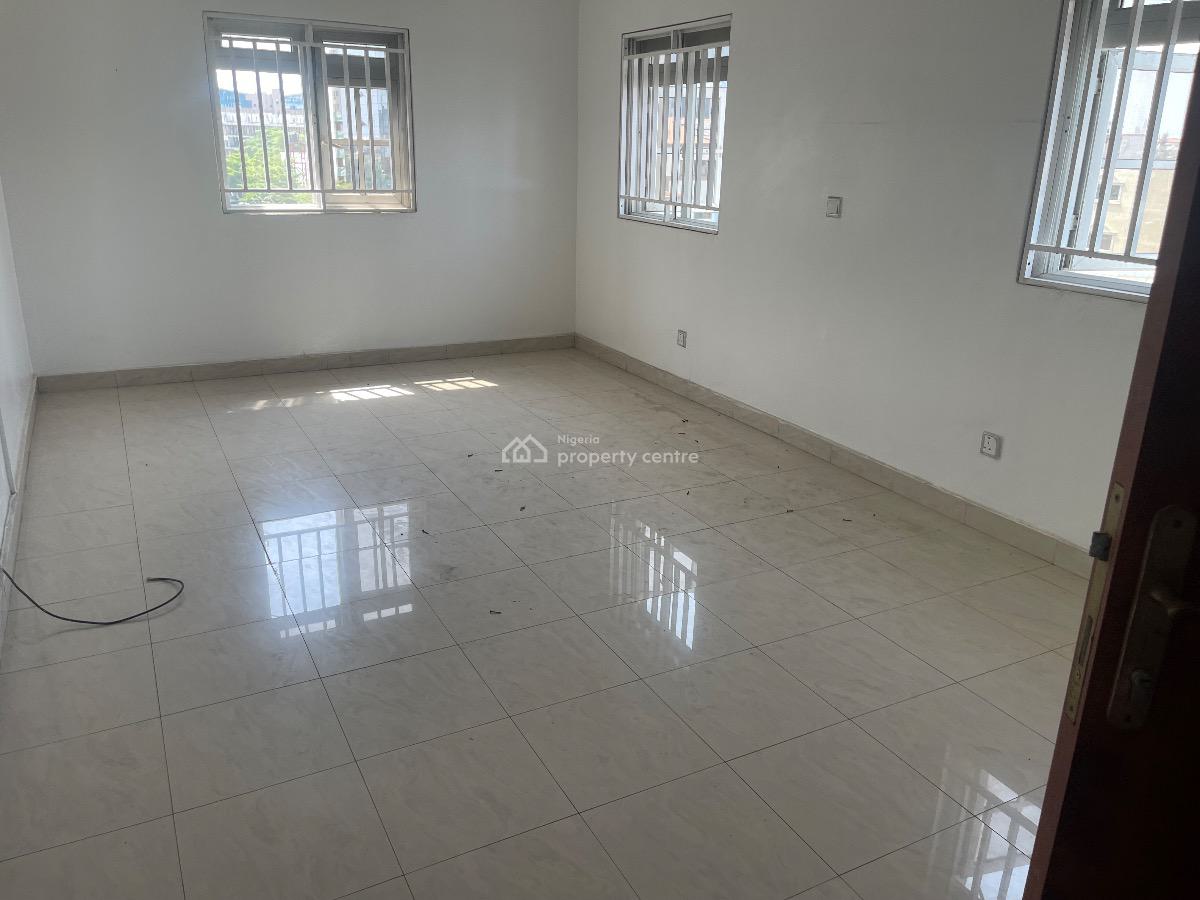 Luxury and Well Equipped 12 Units of 3 Bedrooms Apartments with, Pool, Gym, Victoria Island (vi), Lagos, Flat / Apartment for Rent