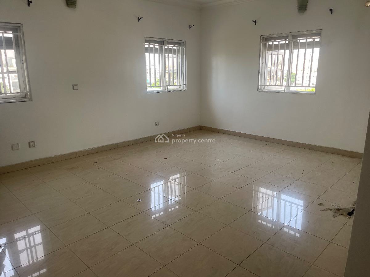 Luxury and Well Equipped 12 Units of 3 Bedrooms Apartments with, Pool, Gym, Victoria Island (vi), Lagos, Flat / Apartment for Rent