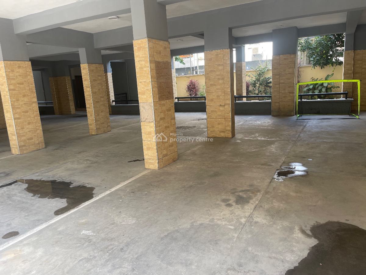 Luxury and Well Equipped 12 Units of 3 Bedrooms Apartments with, Pool, Gym, Victoria Island (vi), Lagos, Flat / Apartment for Rent