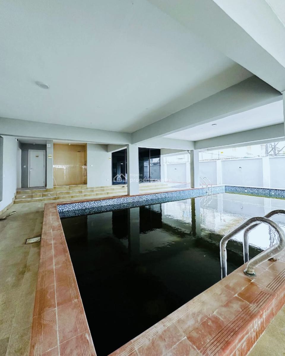 Neatly Built 3 Bedroom Apartment, Lekki Phase 1, Lekki, Lagos, Flat / Apartment for Sale