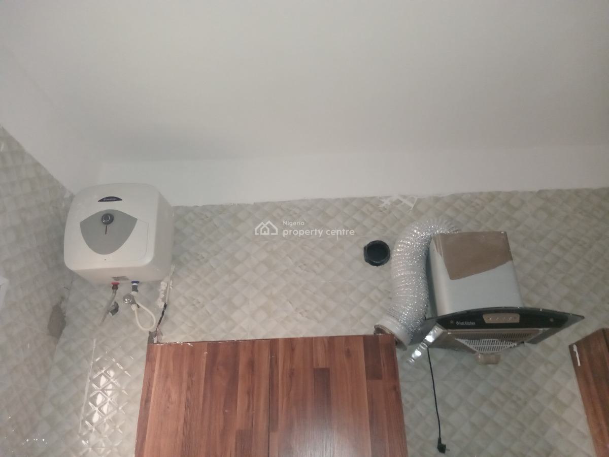 2 Bedroom Flat Downstairs, Ikate Salem, Lekki, Lagos, Flat / Apartment for Rent