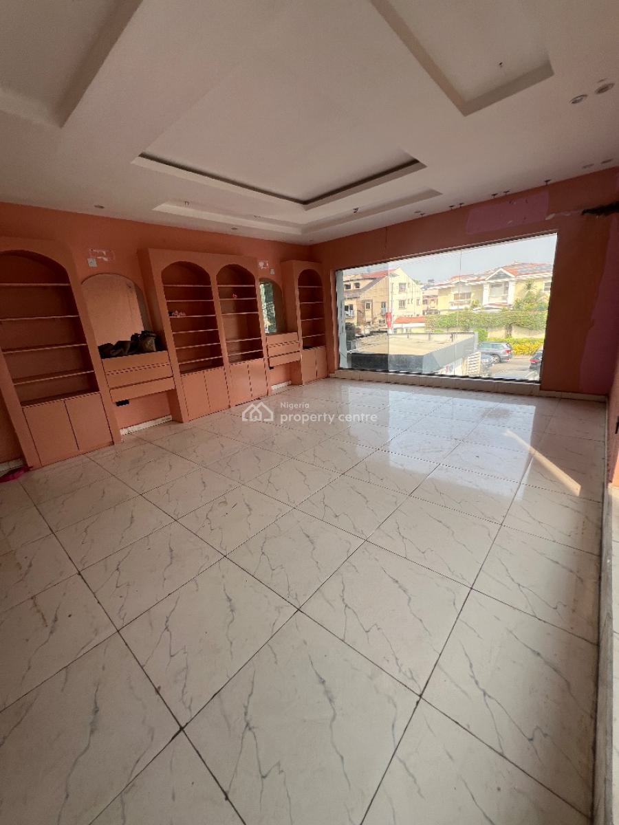 Shop Space Upstairs Facing Road, Lekki Phase 1, Lekki, Lagos, Shop for Rent