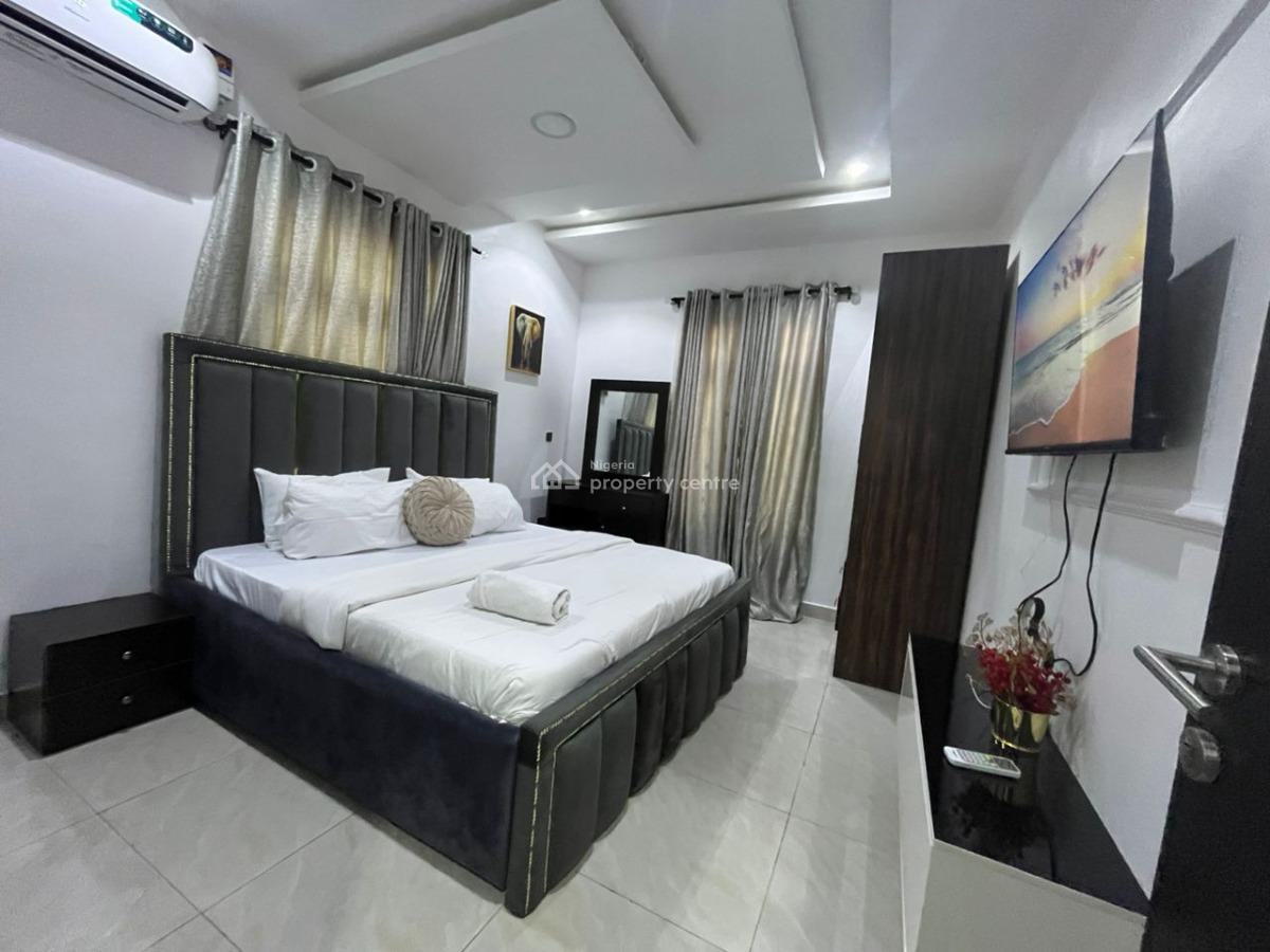 3 Bedroom Apartment Available, Ikeja Gra, Ikeja, Lagos, Flat / Apartment Short Let