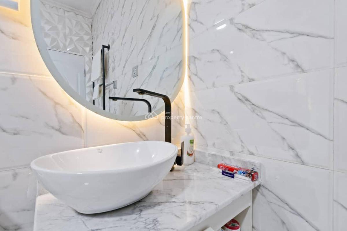 Lovely 1 Bedroom Apartment, Lekki Phase 1, Lekki, Lagos, Flat / Apartment Short Let