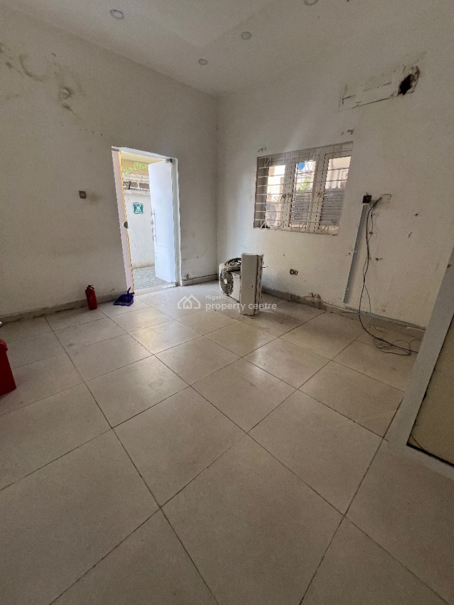 Shop Space Ground Floor Good for Office Or Shop, Off Admiralty Way, Lekki Phase 1, Lekki, Lagos, Shop for Rent