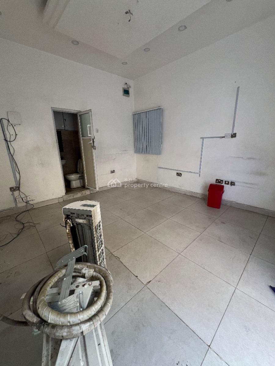 Shop Space Ground Floor Good for Office Or Shop, Off Admiralty Way, Lekki Phase 1, Lekki, Lagos, Shop for Rent