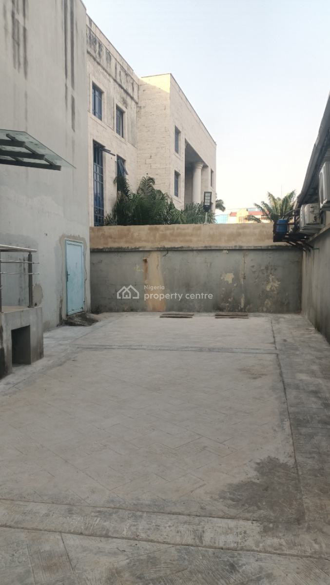 a Storey  Commercial Building, Adeola Odeku, Victoria Island (vi), Lagos, Commercial Property for Rent