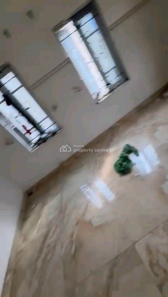 a Relatively New and Decent Roomself Contain, Oloruntoyin Street, Oworonshoki, Shomolu, Lagos, Self Contain (single Rooms) for Rent