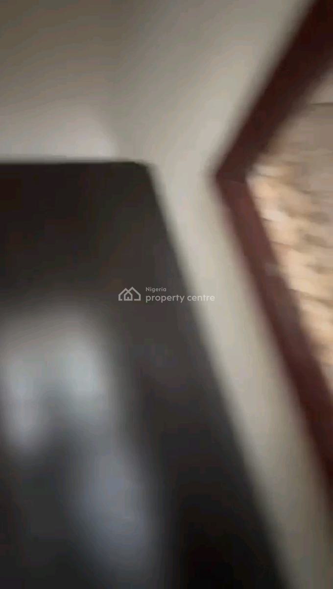 a Relatively New and Decent Roomself Contain, Oloruntoyin Street, Oworonshoki, Shomolu, Lagos, Self Contain (single Rooms) for Rent